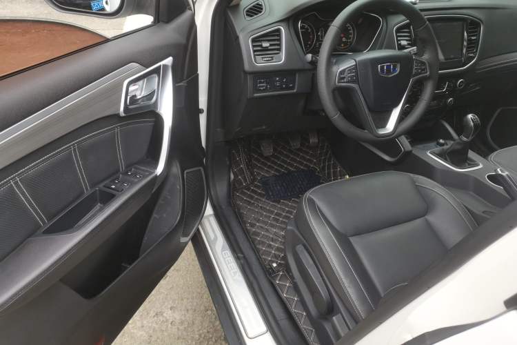 Used Geely Auto Vision X6 2016 1.8L Manual Luxury Model