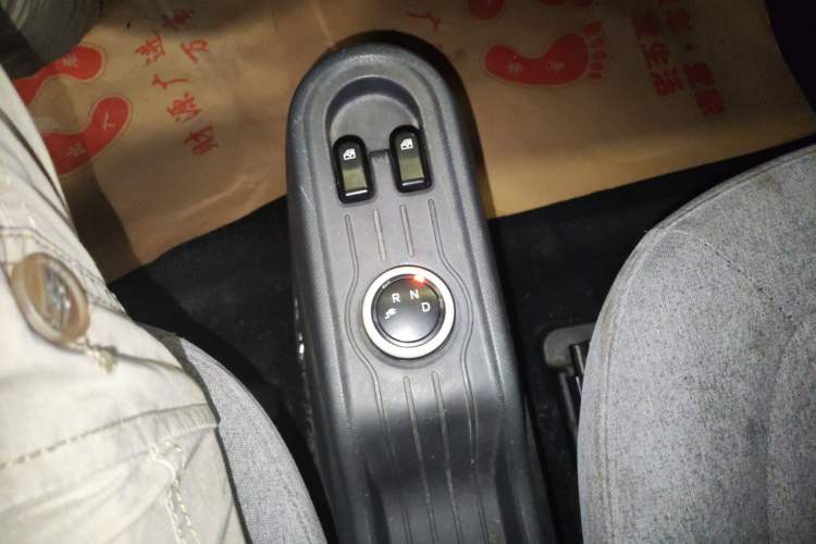 Used Wuling Hongguang MINIEV 2021 Macaron Premium Model – Lithium Iron Phosphate
