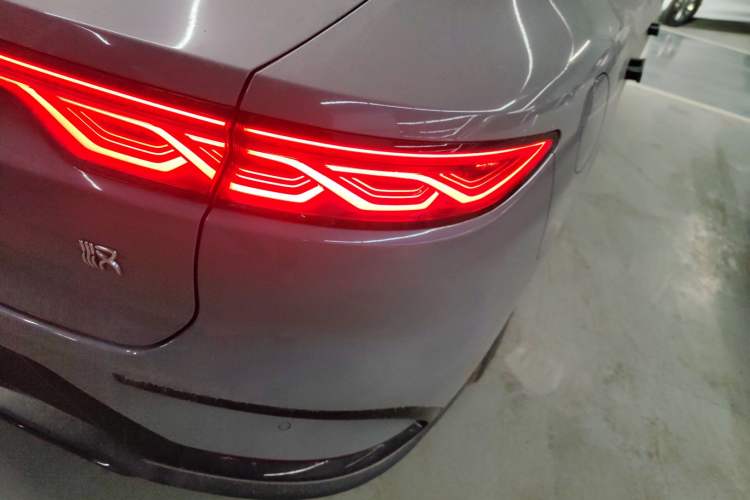 Used BYD Han 2025 EV Intelligent Driving Edition 701KM LiDAR Flagship Model