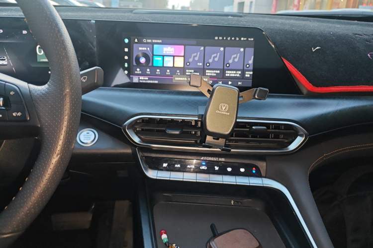 Used Changan UNI-T 2022 1.5T Prestige Version
