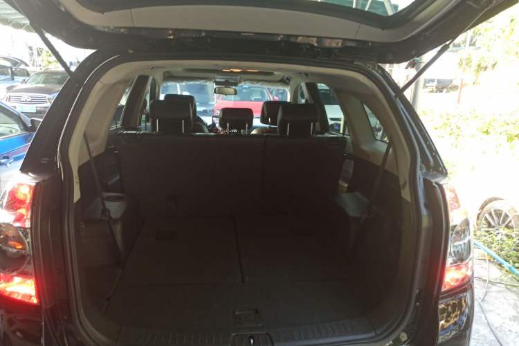 Used Chevrolet Captiva 2014 2.4L 4x4 Flagship Edition 7 Seats