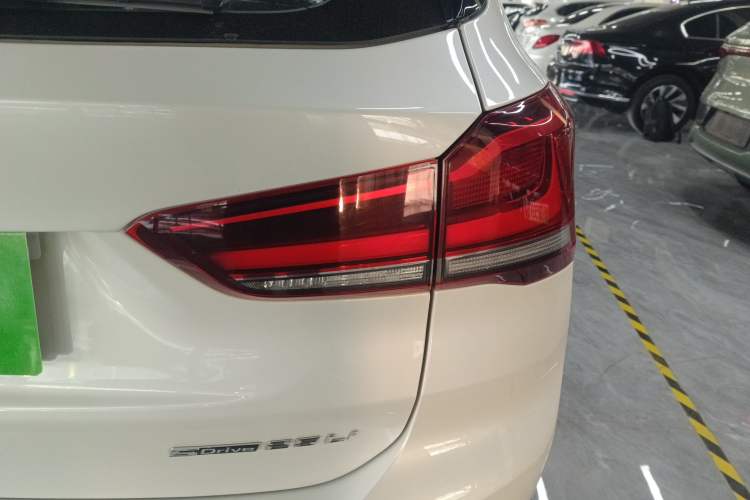 Used BMW X1 2021 Restyled sDrive25Li Leading Edition
