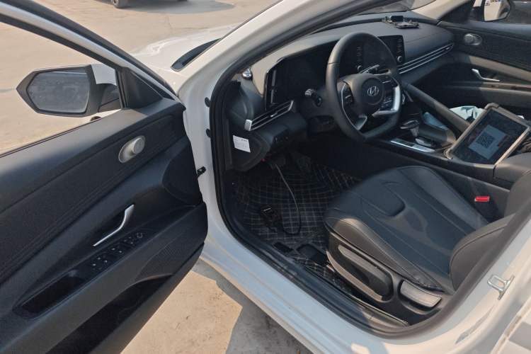 Used Hyundai Elantra 2022 1.5L CVT GLX Elite Edition