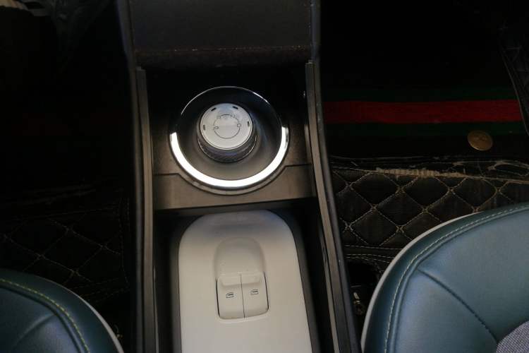 Used Wuling Hongguang MINIEV 2022 GAMEBOY 300km Enthusiast Model with Lithium Iron Phosphate
