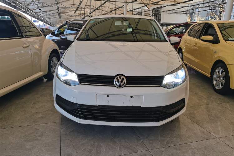 Used Volkswagen Polo 2014 1.4L Manual Fashion Edition
