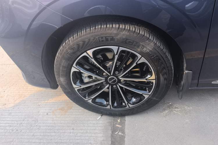 Used Roewe iMAX8 2022 400TGI Celebration Edition
