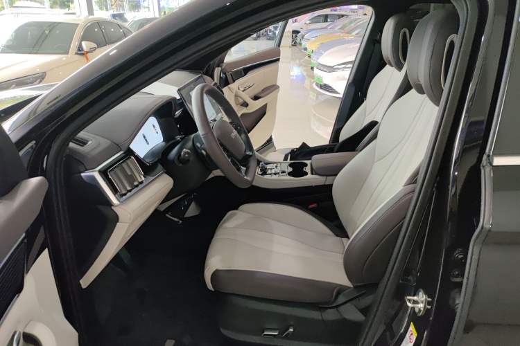 Used BYD Song PLUS New Energy 2025 DM-i 112KM Prestige Model