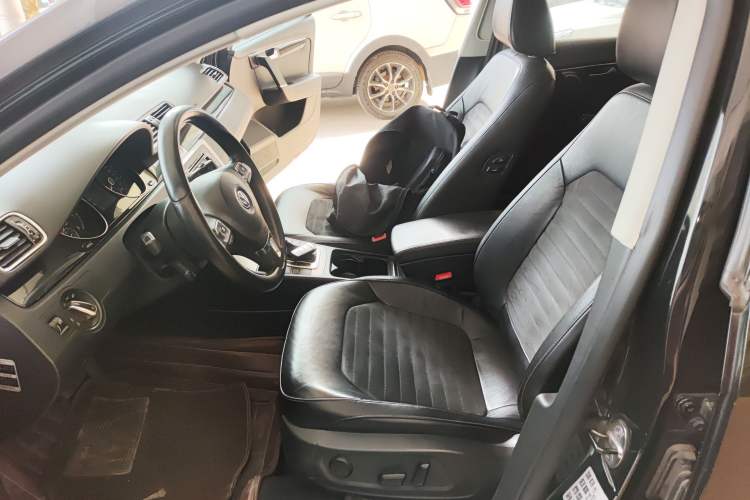 Used Volkswagen Magotan 2015 1.8TSI Luxury Model