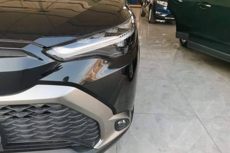 Used Toyota FRONTLANDER 2023 2.0L CVT Luxury Edition
