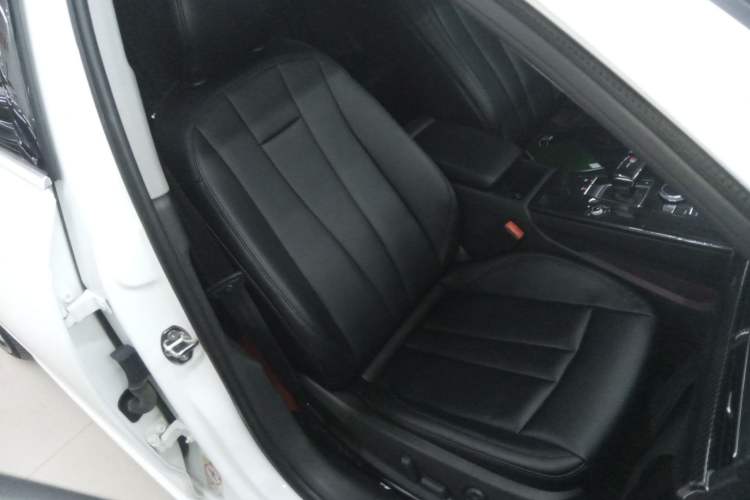 Used Audi A4L 2018 30th Anniversary Edition 40 TFSI Trendy Model
