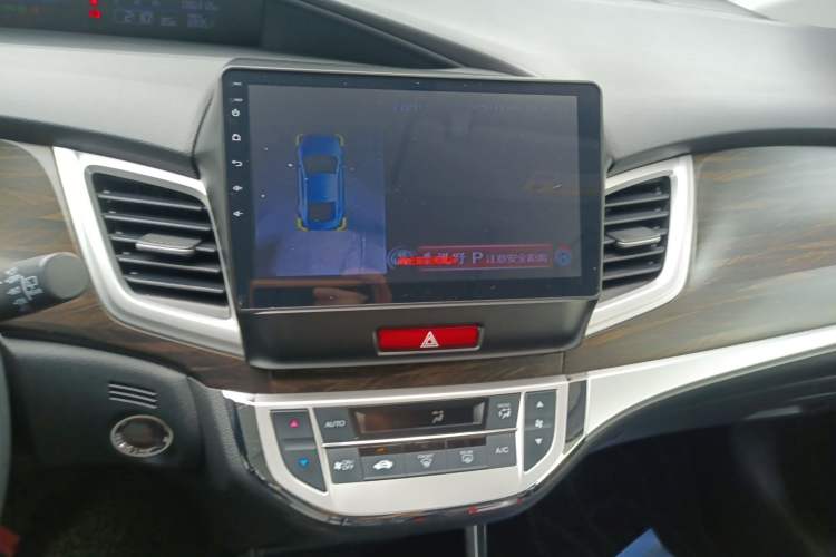 Used Honda Jade 2017 1.8L automatic Comfort version 5 seats