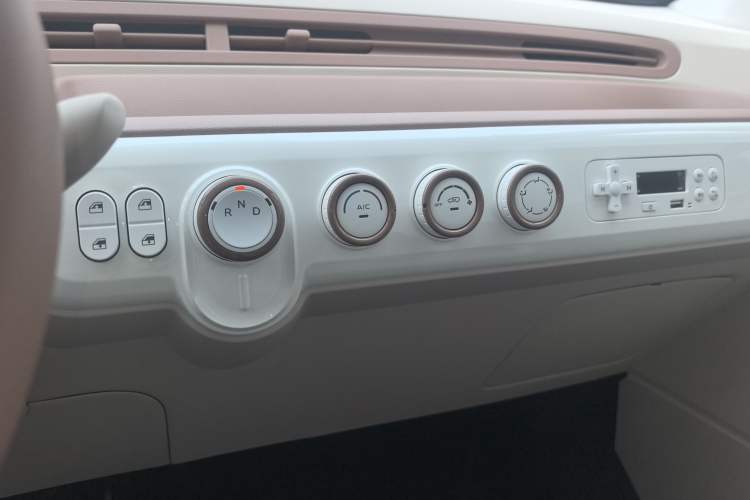 Used Bestune Pony 2026 222km Colorful Horse