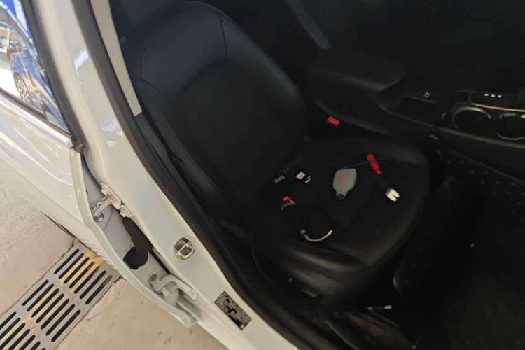 Used Buick Verano 2019 Sedan 20T Dual-Clutch Luxury Model