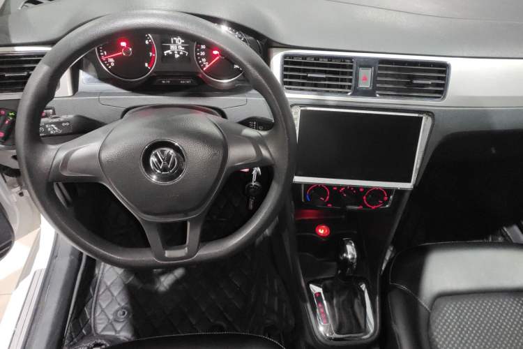 Used Volkswagen Santana 2015 Haval H6 1.6L Automatic Comfort Model