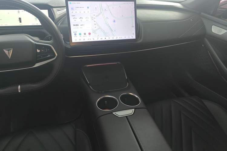 Used  SL03 2023 200Max Range-Extended Version
