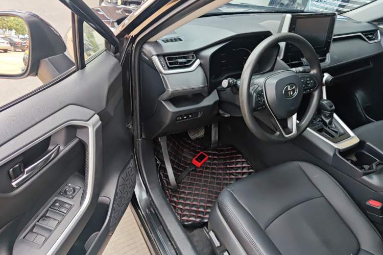 Used Toyota RAV4 2020 2.0L CVT Two-Wheel Drive Fashion Edition
