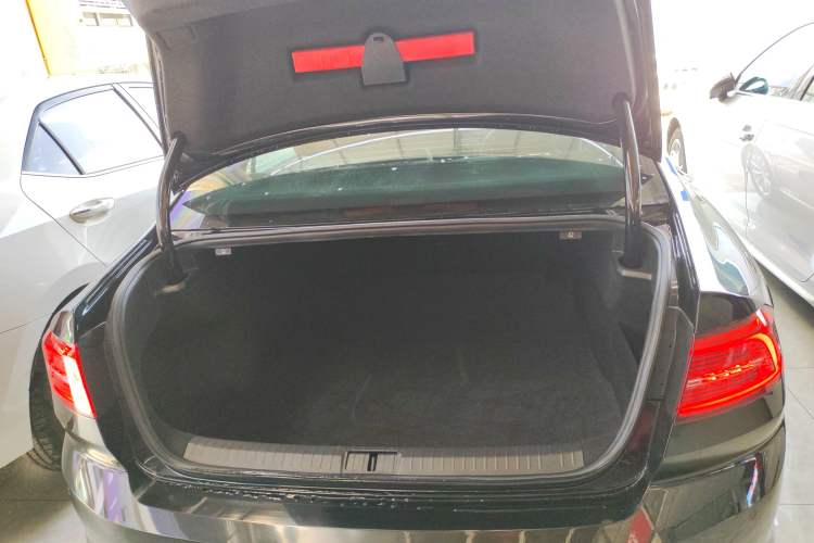 Used Volkswagen Magotan 2019 330TSI DSG Leading Model China VI Standard
