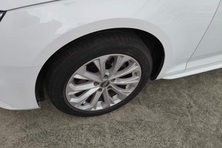 Used Audi A4L 2019 40 TFSI Ambition Version China V
