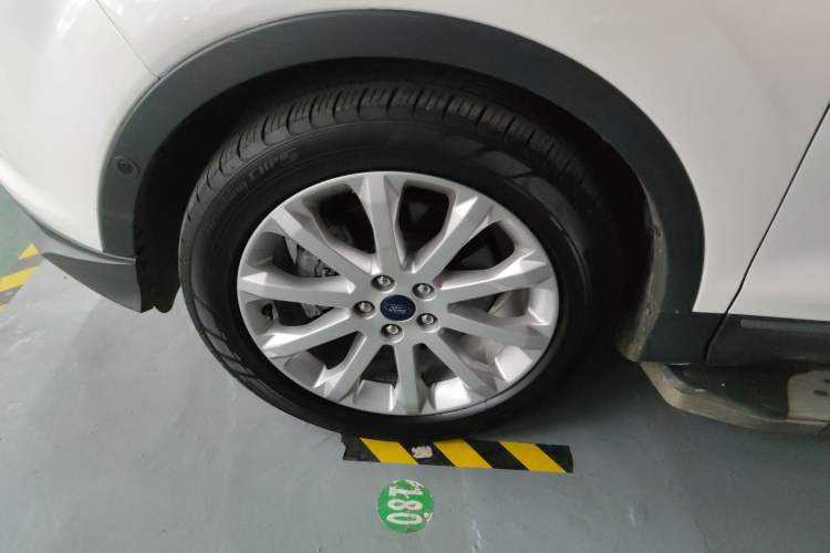 Used Ford Kuga 2015 2.0L GTDi Four-Wheel Drive Prestige Model
