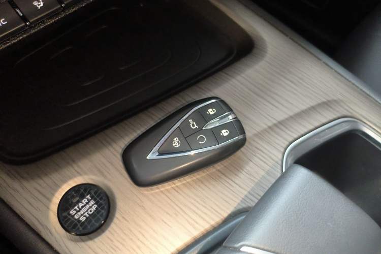 Used Changan X7 PLUS 2024 1.5T Automatic Luxury 7-Seater
