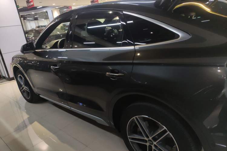 Used Audi Q5L Sportback 2021 40 TFSI Fashion Model