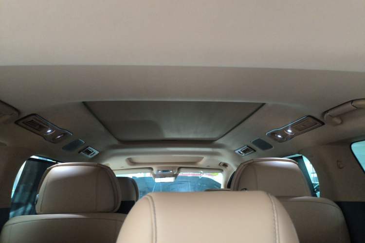 Used Denza D9 2025 DM-i Intelligent Drive 1020 Four-Wheel Drive Flagship Model