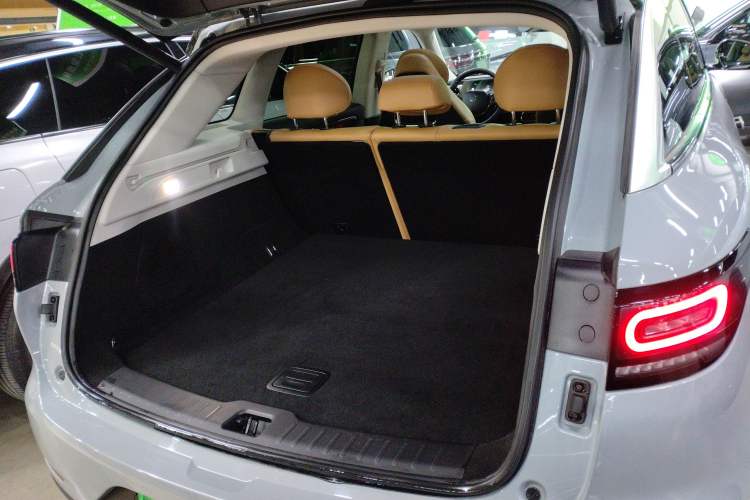 Used Leapmotor C11 2024 Range-Extended 300 Luxury Edition
