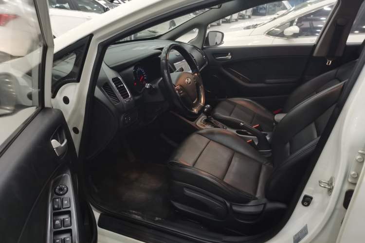 Used Kia K3 2015 1.6L Automatic GLS
