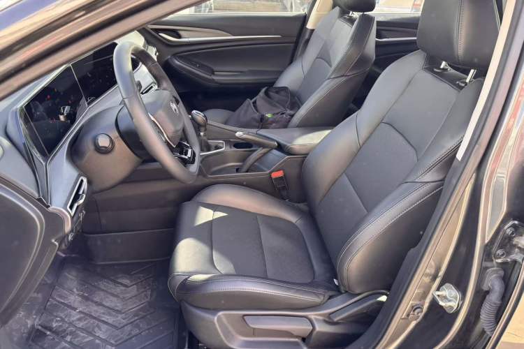 Used Changan Eado 2022 PLUS 1.6L GDI Manual Luxury Model
