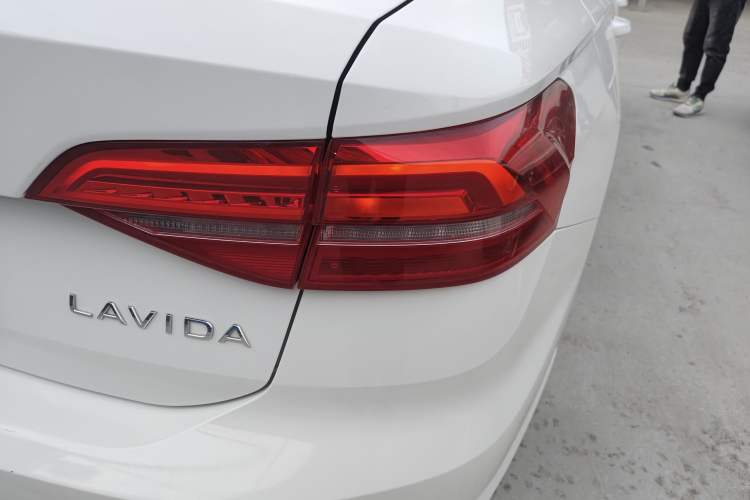 Used Volkswagen Lavida 2021 1.5L Automatic Comfort Edition
