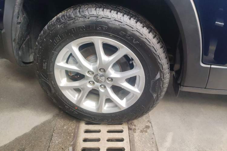 Used  Cherokee 2016 2.4L Professional Smart Version
