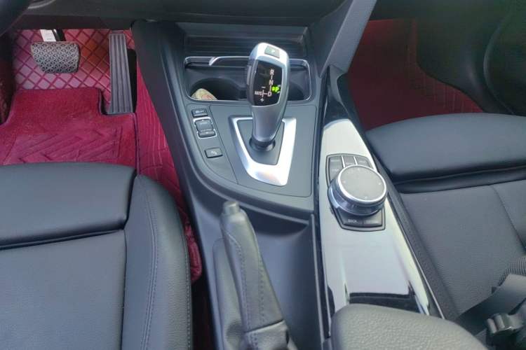 Used BMW 3 Series 2019 320Li Fashion Model
