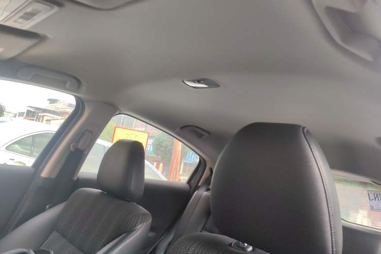 Used Honda Vezel 2015 1.8L CVT 2WD Elite Model