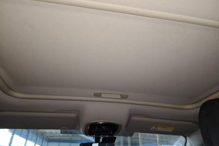 Used Peugeot 508 2013 2.0L 2nd Anniversary Edition with Automatic Sunroof – Classic Version