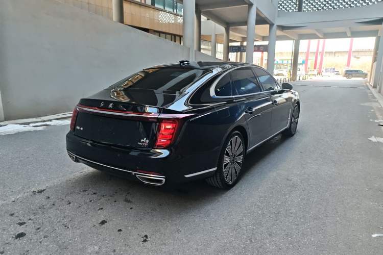 Used Hongqi H9 
