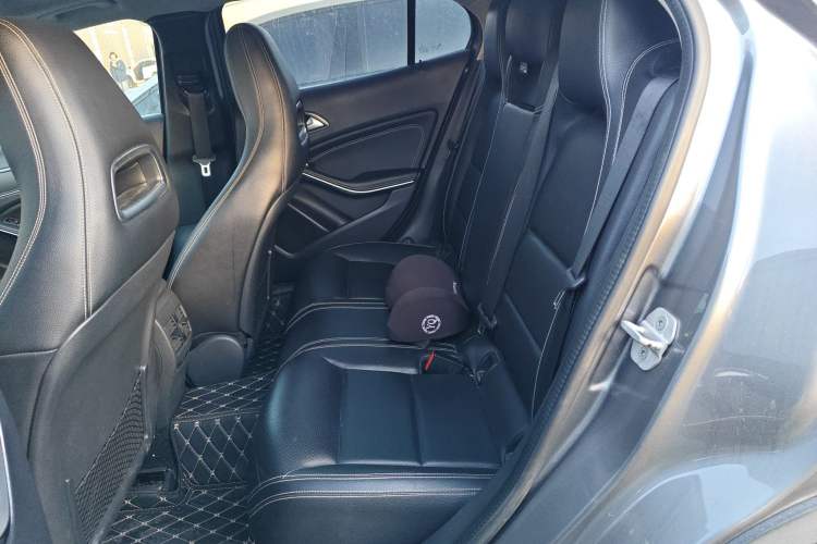 Used Mercedes-Benz GLA 2015 GLA 200 Fashion Model