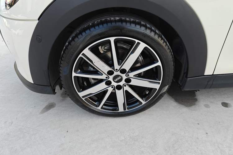 Used MINI MINI 2023 1.5T COOPER Artist