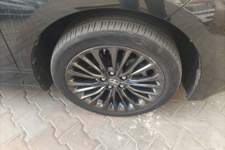 Used Toyota Avalon 2019 2.0L XLE Premium Edition China VI