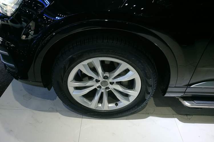 Used Audi Q7 2018 45 TFSI Technology Edition
