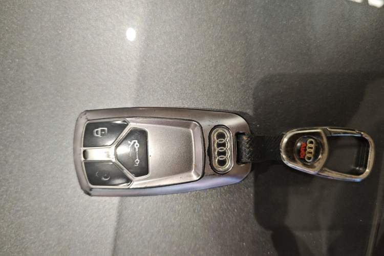 Used Audi A4L 2022 40 TFSI Fashion Dynamic Model
