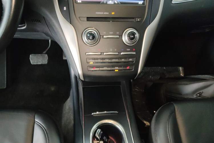 Used Lincoln MKC 2014 2.0T Two-Wheel Drive Deluxe Edition