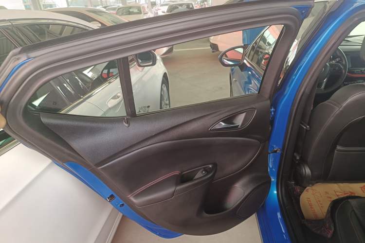 Used Buick Verano 2016 Hatchback GS 20T Dual-Clutch Passionate Sporty Model
