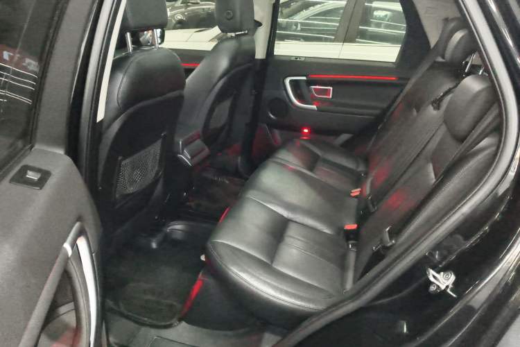 Used Land Rover Discovery Sport 2019 240 PS SE Version China VI Standard