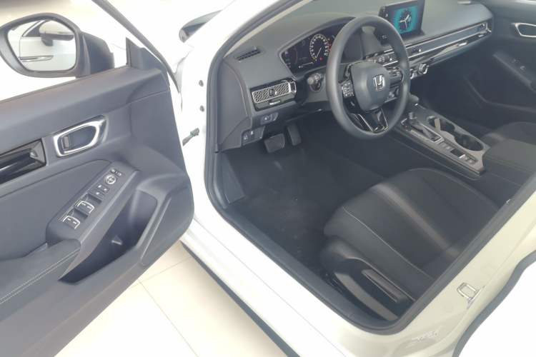 Used Honda Civic 2023 HATCHBACK 240TURBO CVT Zhiyue Edition
