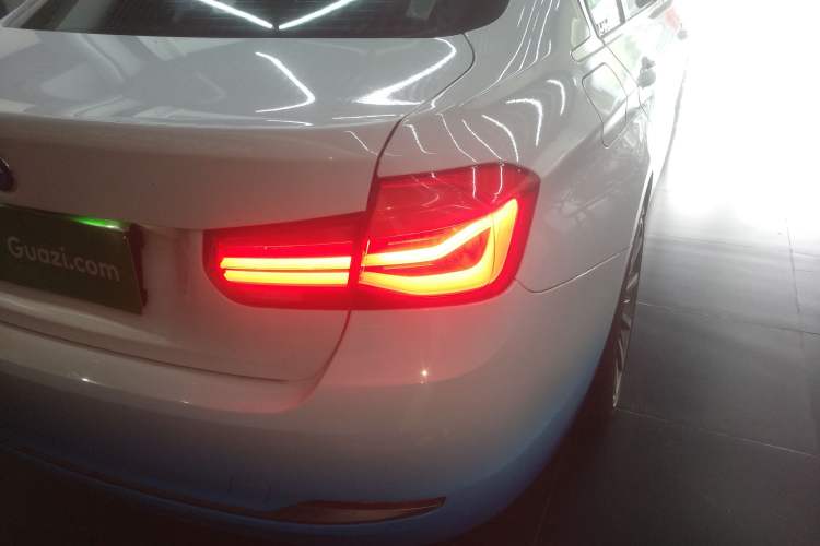 Used BMW 3 Series 2019 320Li Fashion Model
