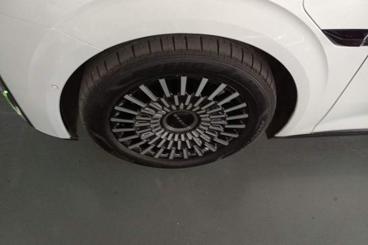 Used Zeekr 009 2024 Six-Seat Executive Version 4WD 108 kWh