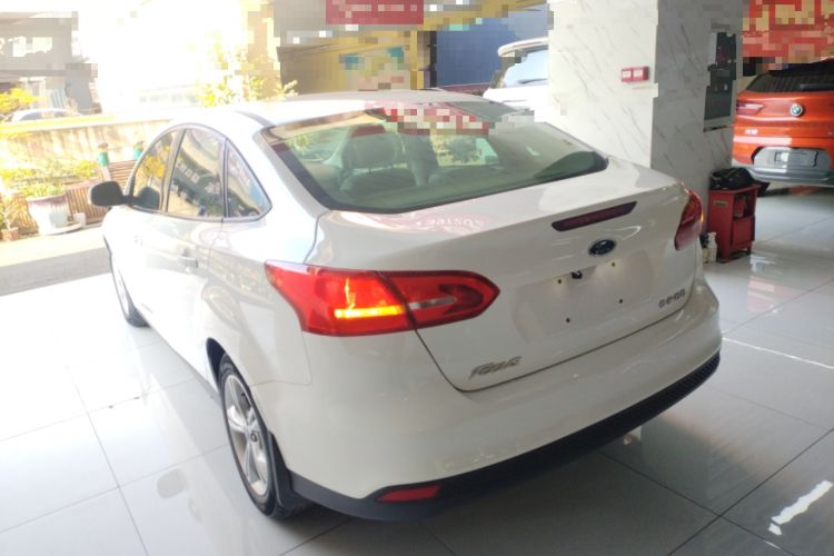 Used Ford Focus 2015 Sedan 1.6L Automatic Comfort Model
