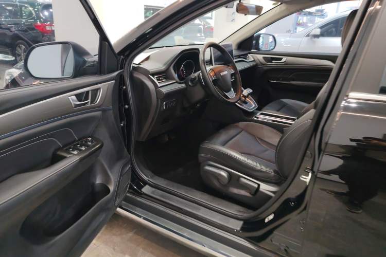Used Haval M6 2021 PLUS 1.5T DCT Luxury Smart Connectivity Model