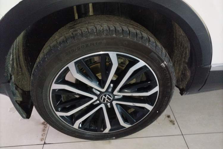 Used Volkswagen T-ROC 2021 280TSI DSG Two-Wheel Drive Comfort Connect 30th Anniversary Edition
