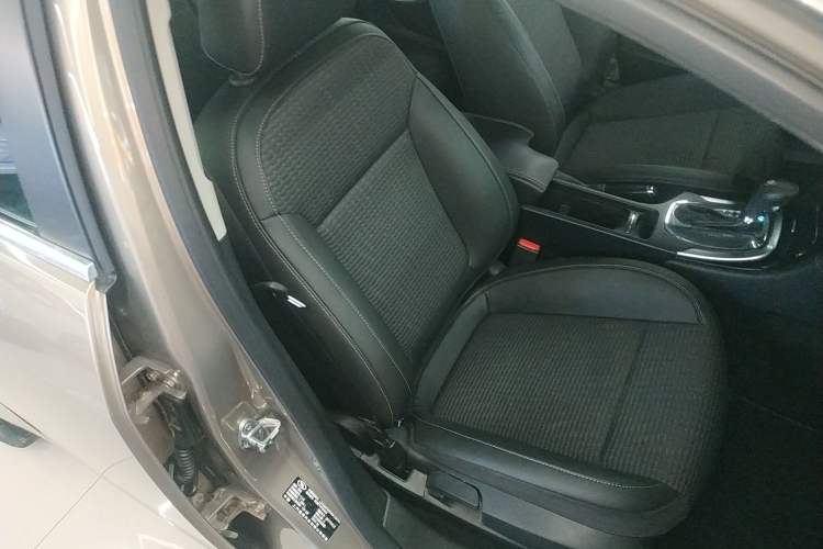 Used Buick Regal 2015 1.6T Leading Technology Model
